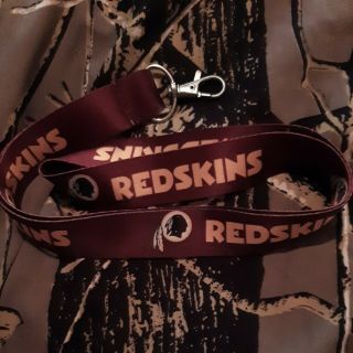 Rare Discontinued Washington Redskins Lanyard Id Badge Key Chain