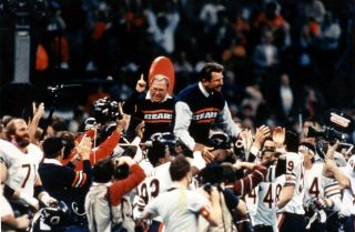 1985 Chicago Bears - Bowl Champs - Old School Football Photo - 8x10