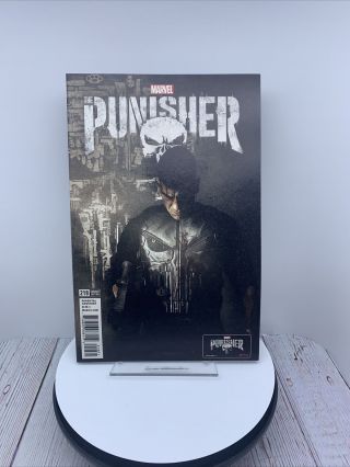 Punisher 218 1st Castle War Machine Netflix Photo Variant Marvel Comics 2018