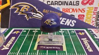 Nfl Mad Lids Series 2 Baltimore Ravens Mini Cap/display Stand/sticker Teenymates